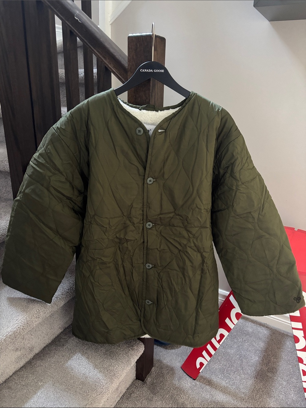 NWT！aritzia tna Olive Quilted Liner Jacket